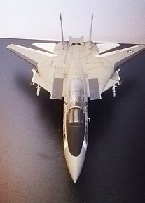 Plastikový model TOMCAT F-14 ( 1:48 ) - 12