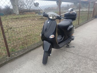 Piaggio Vespa 125 ET4 - 12