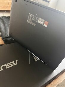 Zanovny ASUS X553S - 12