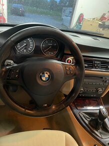 Rozpredam BMW 320D N47 130kw - 12