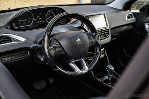 Peugeot 2008 1.2 81kW, Allure, koža, panorama, AUTOMAT - 12