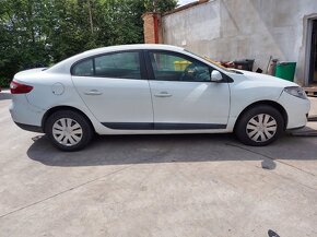 Renault Fluence 1,6i 82kw - 12