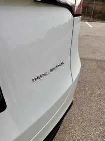 Tesla model Y Long Range Dual Motor Autopilot - 12