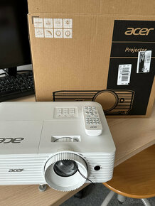 Projektor Acer H6523BDP DLP - 12