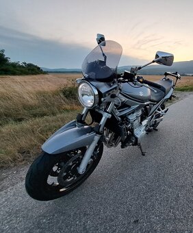 Suzuki GSF 650 Bandit - 12