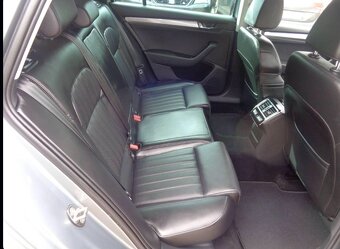 Škoda Superb 2.0TDI 4x4 Combi 190k/140kw Full - 12