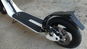 Predam kolobezku Hudora BigWheel Air 230 Dual Brake - 12