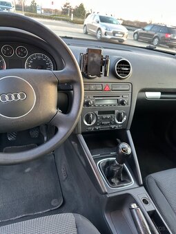 Audi A3 8p, 1.6 benzin - 12