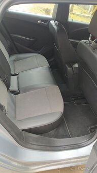 Predám Opel Astra J 2013 - 13