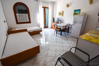 Dom so 4 apartmánmi pri mori, Šimuni (Pag) - 13