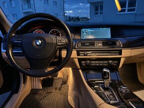 BMW 5 F10 530xd - 13