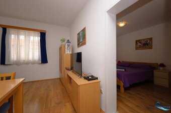 ☀Vodice(HR)-Kompletne zariadený apartmán so strešnou terasou - 13