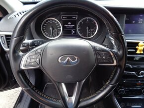 Infiniti   Q30 1.5 - 13