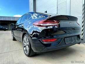 HYUNDAI I30 FASTBACK - PREDAJ AJ NA SPLÁTKY - 13