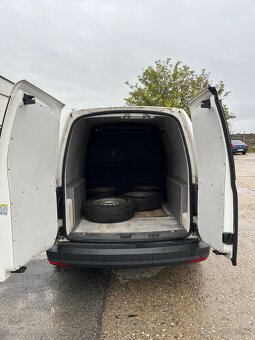 Chladiak  Volkswagen CADDY MAXI 2.0tdi - 13