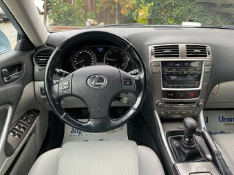 LEXUS IS 2.2D 177K - 13