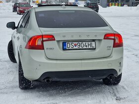 Volvo s60 d5 2.4 awd - 13