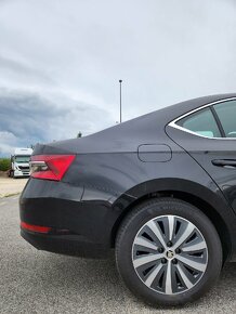 Škoda Superb iV Style Plug-in Hybrid - 2024 - - 13