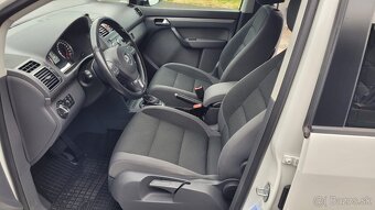 Volkswagen Touran 2.0 TDI Highline DSG - 13