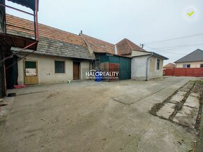 HALO reality - Predaj, rodinný dom s hospodárskym dvorom Oko - 13