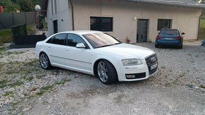 AUDI S8 5.2 V10 Quattro - 13