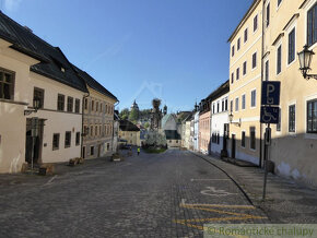 Krásny historický Apartmán v Paláci, Centrum Banská Štiavn - 13