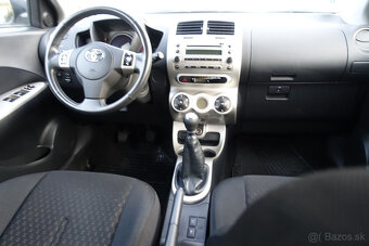 Toyota Urban Cruiser 1.4 D-4D 4x4, M6, 90PS, 5d. - 13