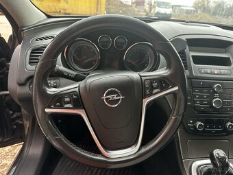 Opel Insignia 2.0 CDTI - 13