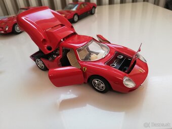 1:24 Bburago 4ks Ferrari modelov - 13