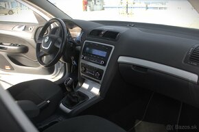 Škoda Octavia Combi 2.0 TDI 110k Elegance - 13