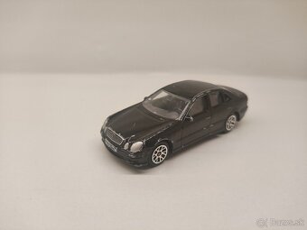 Autíčka Mercedes - Benz 1:60 - 1:64 Realtoy Maisto - 13