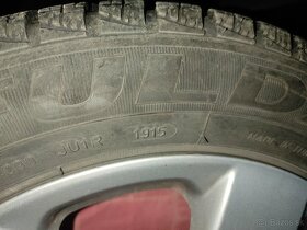 Predám zimné pneumatiky 185/60 R15 - 13