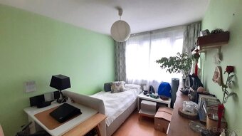 Ponúkame na predaj 4 izbový byt, 68m2, sídl. Terasa, Hronská - 13