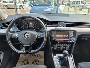 Volkswagen Passat 2.0 TDi Highline - 13