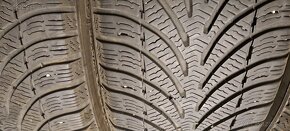 ZIMNÉ 215/55 R17 2ks MICHELIN a 4 ks BF-GOODRICH cca 5-6mm - 13