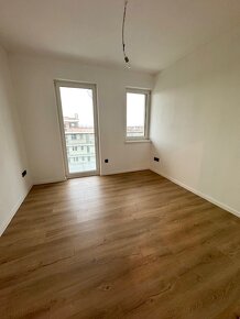 Na predaj 4 izbový penthouse v SOHO - 13