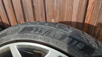 225/40 R18 - 13