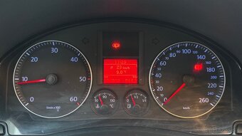 Volkswagen Golf MK5 2.0 TDI - 13