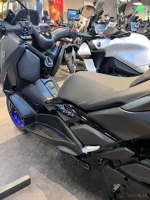 Yamaha XMAX 125 - 13