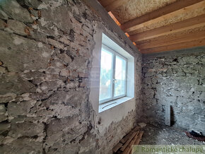 Priestranný dom v rekonštrukcii v krásnej dedinke Kamenica - 13