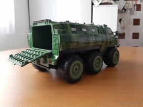 Nové RC auto Military Armádní Transportér 6x6 2ks Baterii - 13