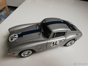 1:18 Jouef Evolution Ferrari 250 GT Berlinette - 13