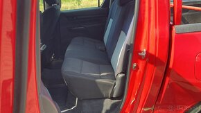 Toyota Hilux Double Cab Duty 4x4 - 13