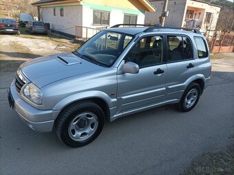 Suzuki Grand Vitara 2.0 td 4x4 - 13