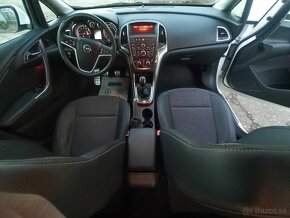 Opel Astra 1.4 Turbo 140k Cosmo - 13