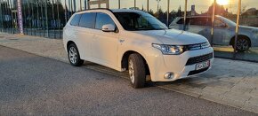 Mitsubishi outlander phev 2.0 - 13