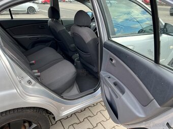 Kia Rio 1.4i 16V 71kw koup ČR naj. 136t digi klima - 13