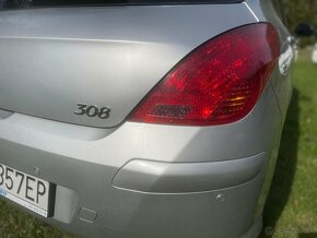 Peugeot 308 1.6 HDi 66 kW - 13