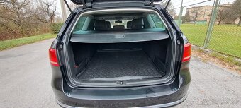 Volkswagen Passat Variant 2.0 TDI Highline DSG - 13