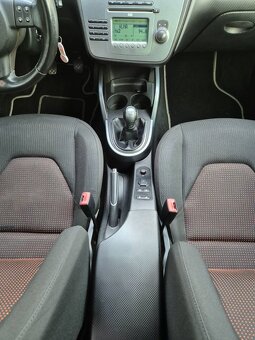 Predám  Seat Altea XL 2.0 TDI CR DPF Style - 13